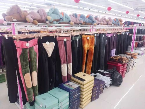 玉門火狐貍服裝批發(fā)城24號(hào)試營(yíng)業(yè) 折扣巨獻(xiàn)，批發(fā)價(jià)格再創(chuàng)新低